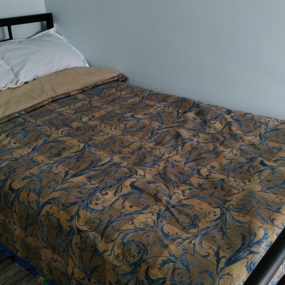 Double Bed Duvet  / Comforters - Picture 7 of 7